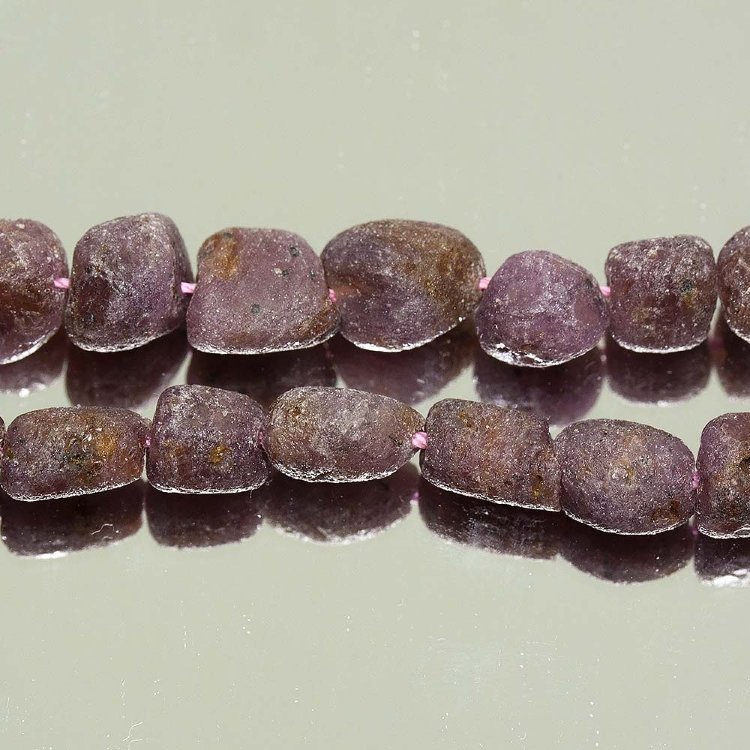 Корунд красный (Рубин), бусина галтовка 9х7мм